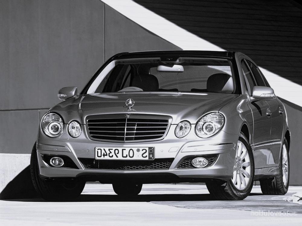 Mercedes W211